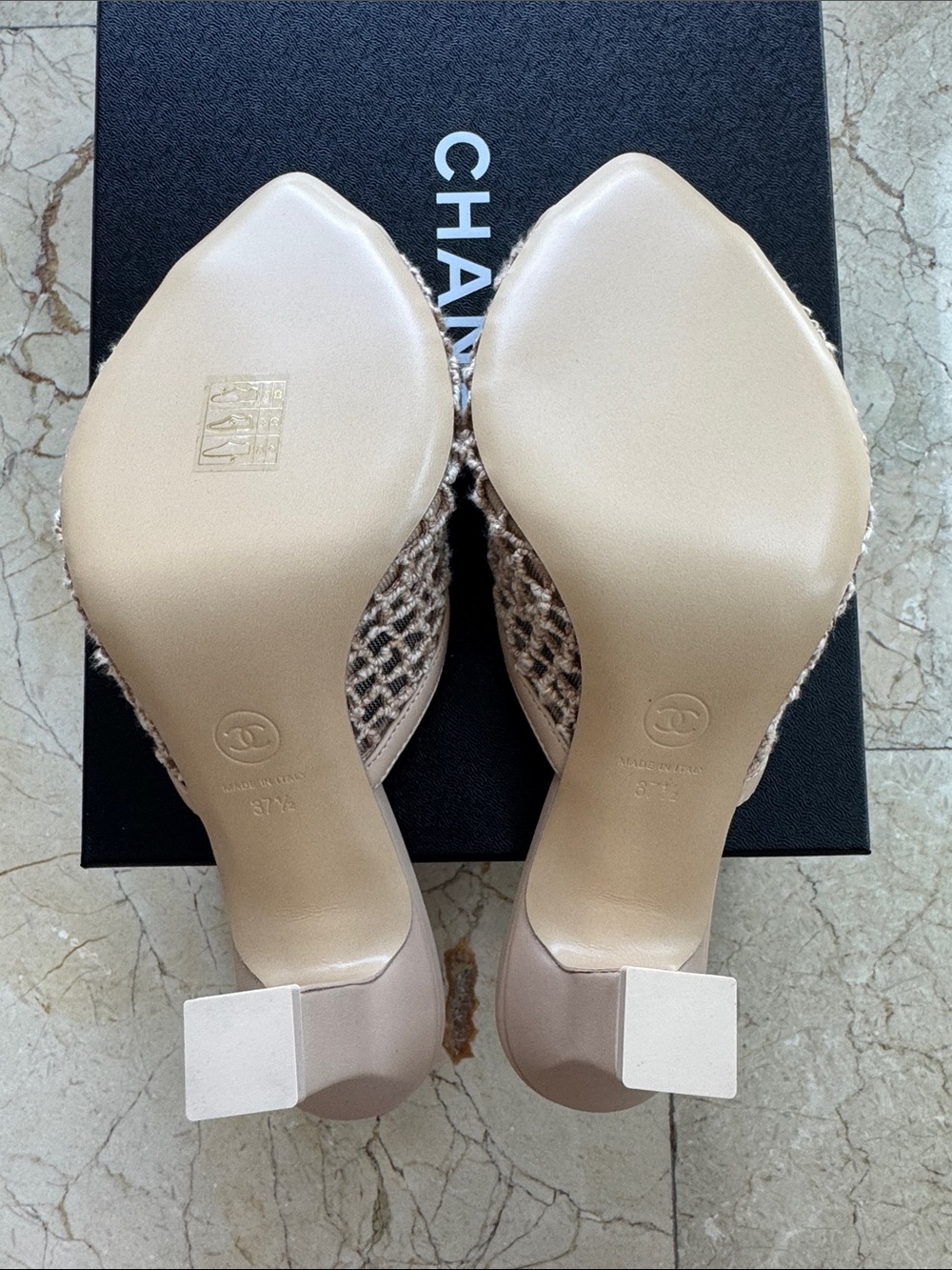 CHANEL mules - Picture 8 of 13